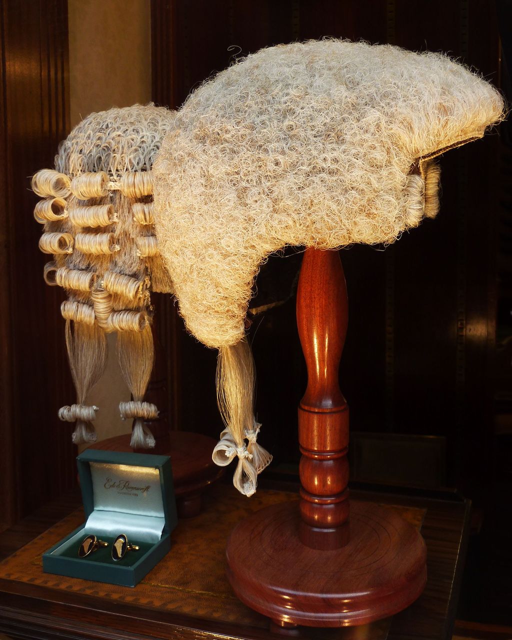 judges wearing wigs