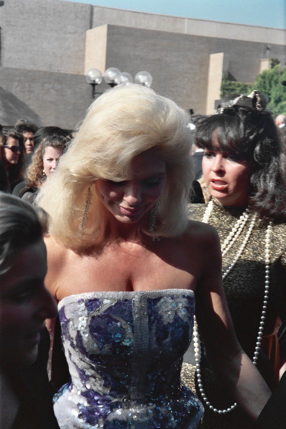 Anderson blond wig
