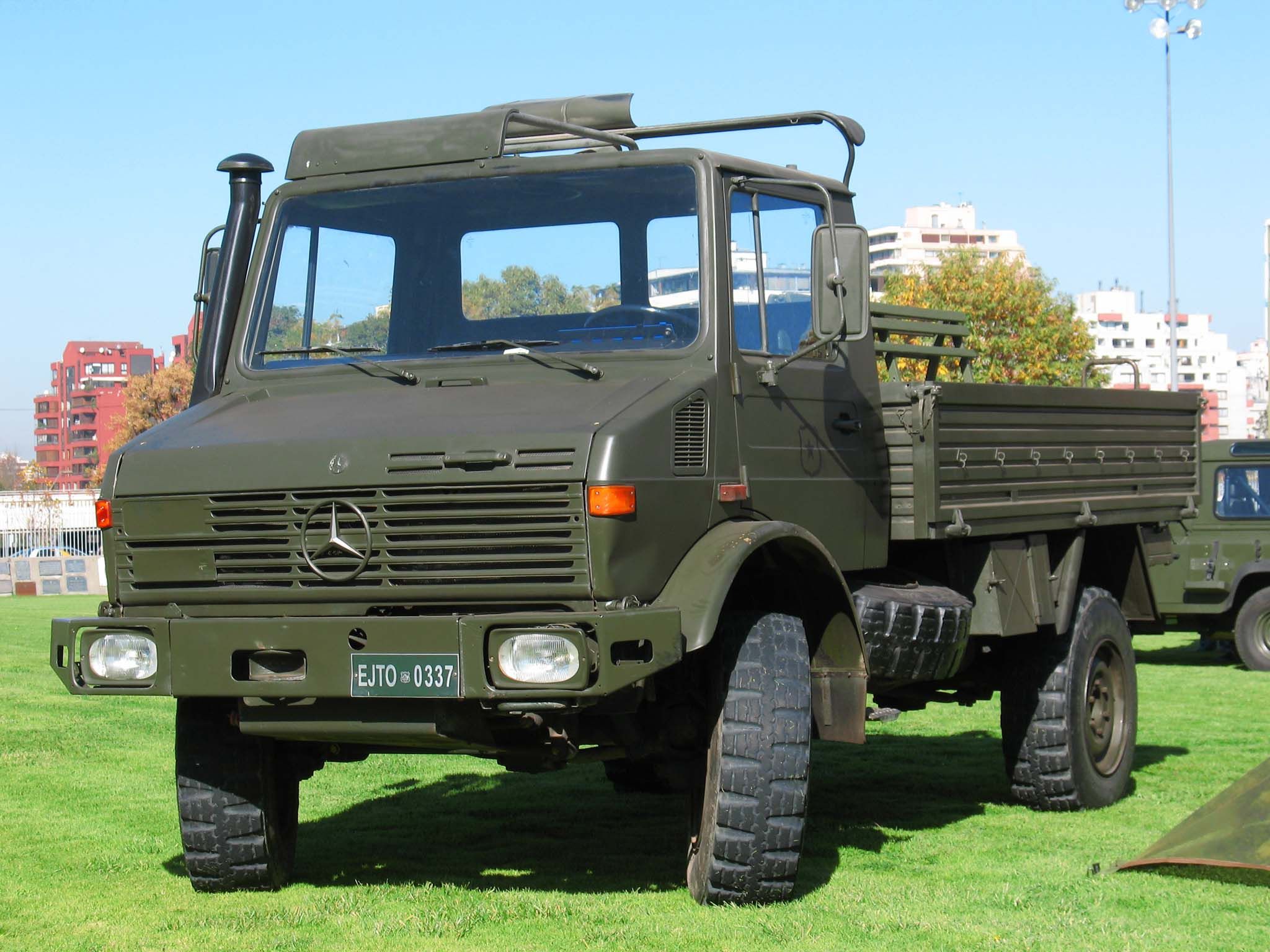 Mercedes Benz Unimog