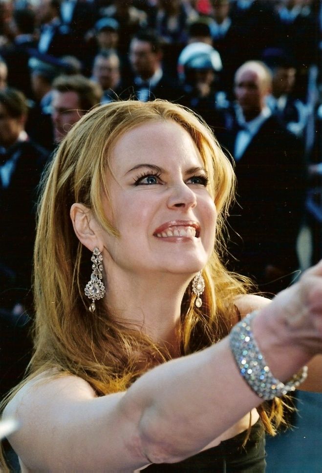 Nicole Kidman: Skydiving