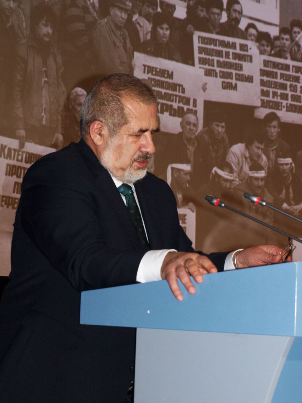 Refat Chubarov