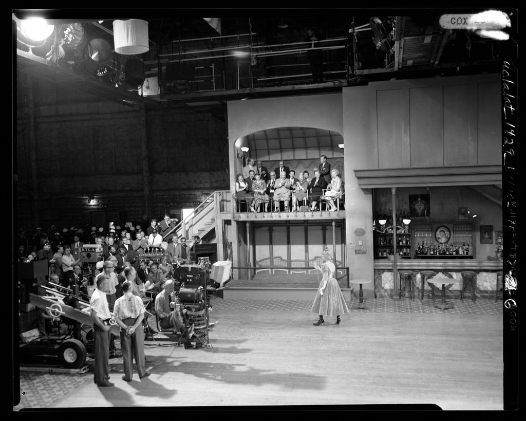 actors exit stage