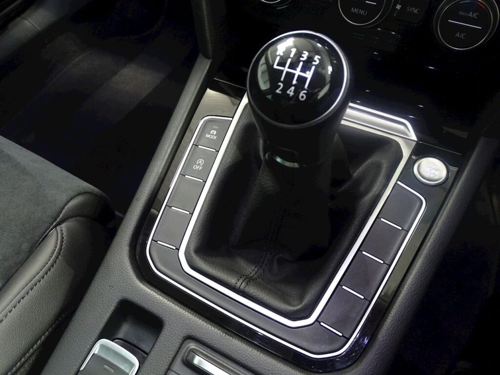 What 'S' Means on a Gear Shift