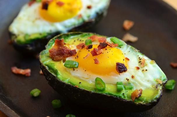 Feeling Hungry? 12 Chain Restaurants We’re Completely Avoiding to Save Your Wallet and Your Taste Buds