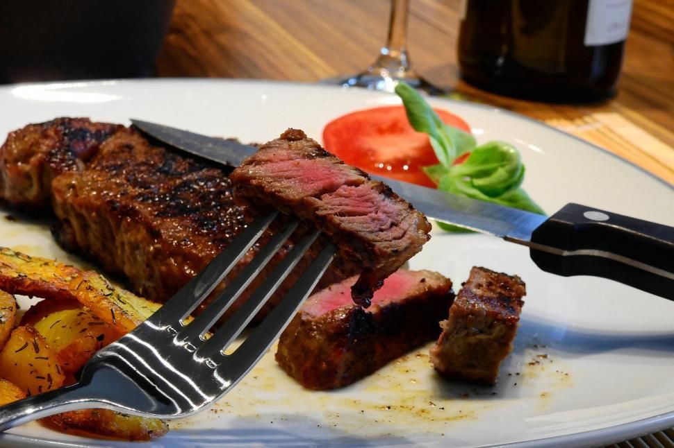 Master Your Steak Game: 12 Common Mistakes Home Cooks Make and How to Fix Them