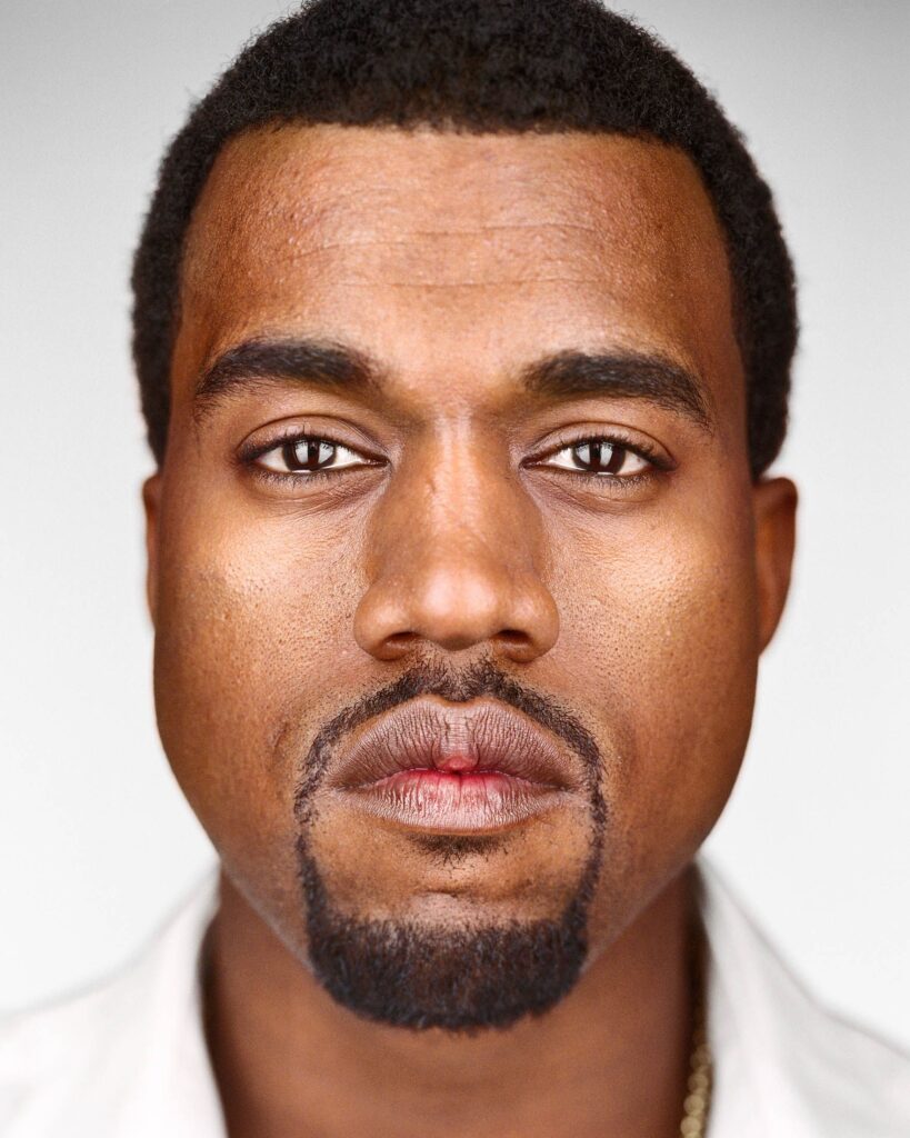 Kanye Interrupts Taylor Swift’s Award Speech