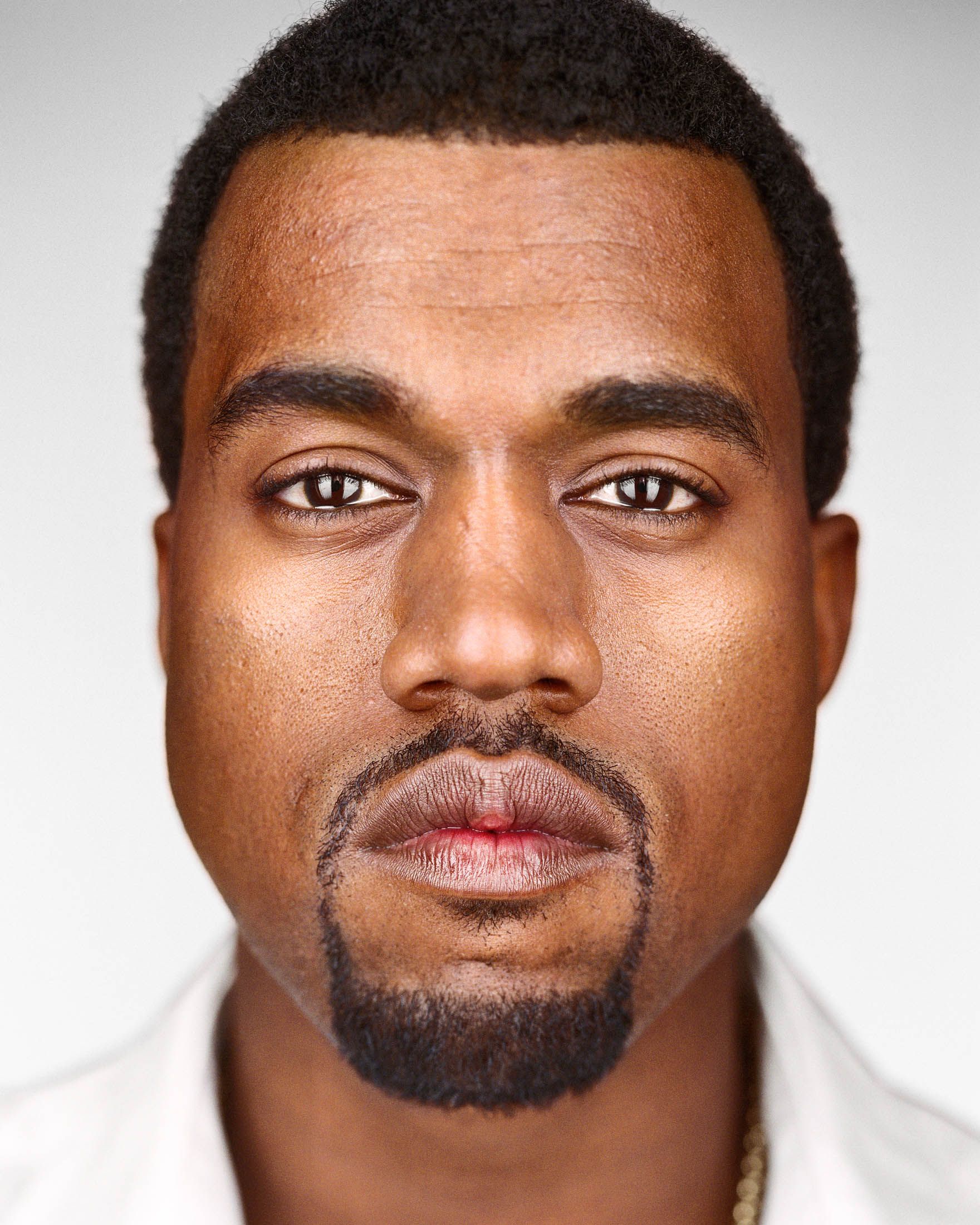 Kanye Interrupts Taylor Swift’s Award Speech