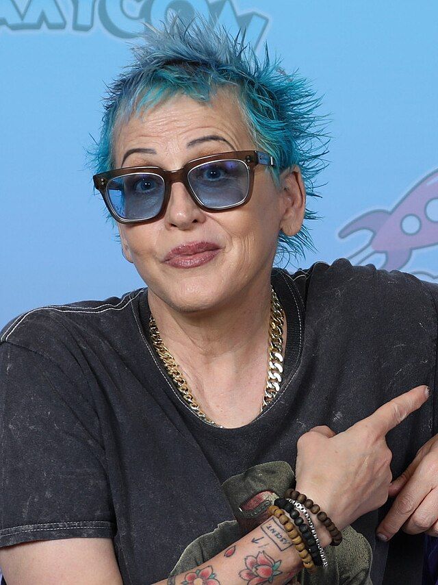 Lori Petty In Demolition Man: Oil and Water on Set