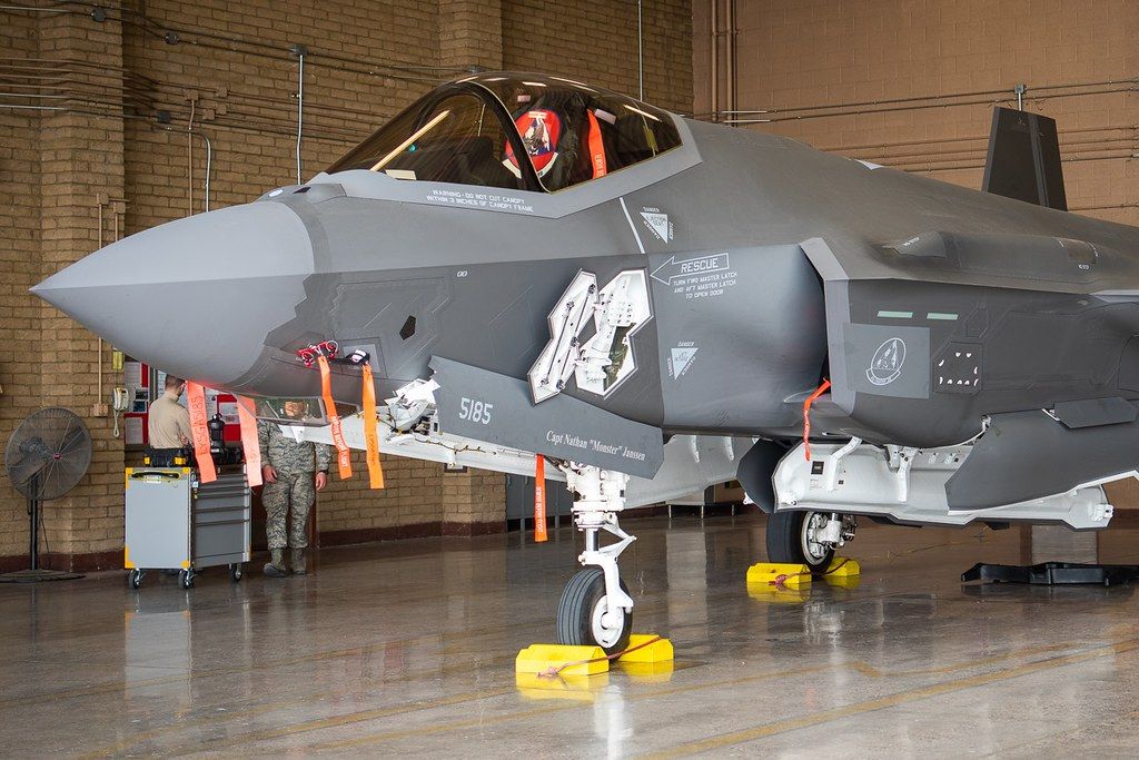Advanced Capabilities: The F-35's Technological Edge