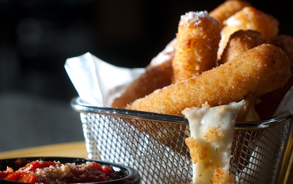Air-Fryer Mozzarella Sticks