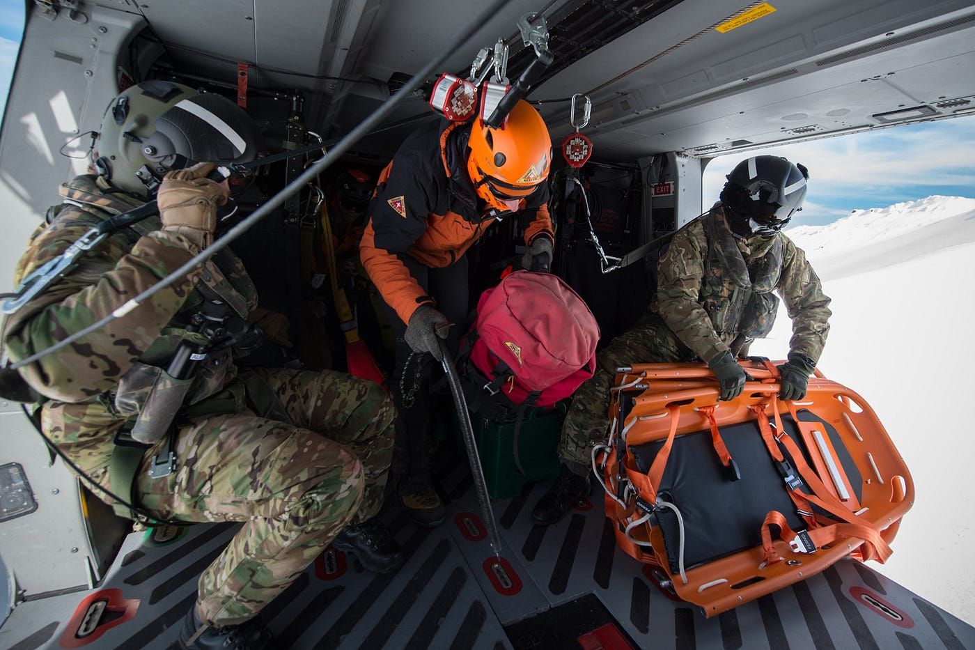 Against the Polar Night: New Zealand’s Air Force Embarks on Daring Rescue of Americans in Antarctica’s Extreme Conditions