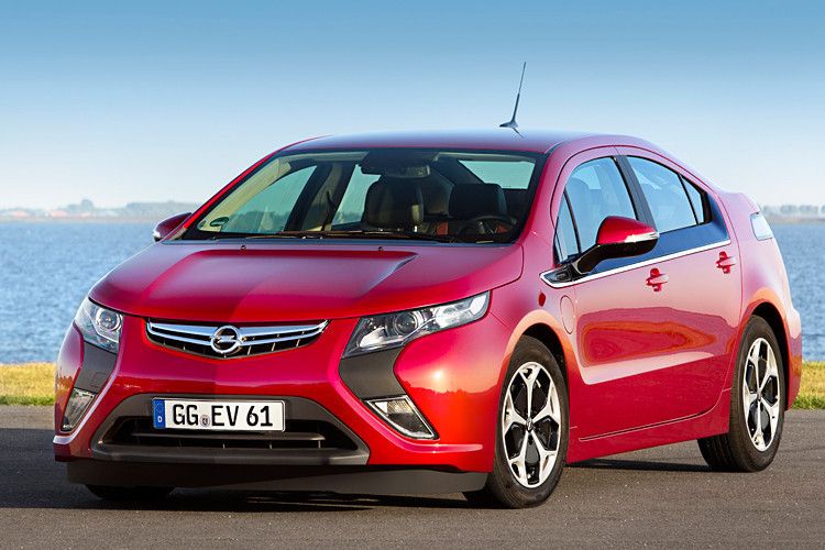 electric vehicles average price