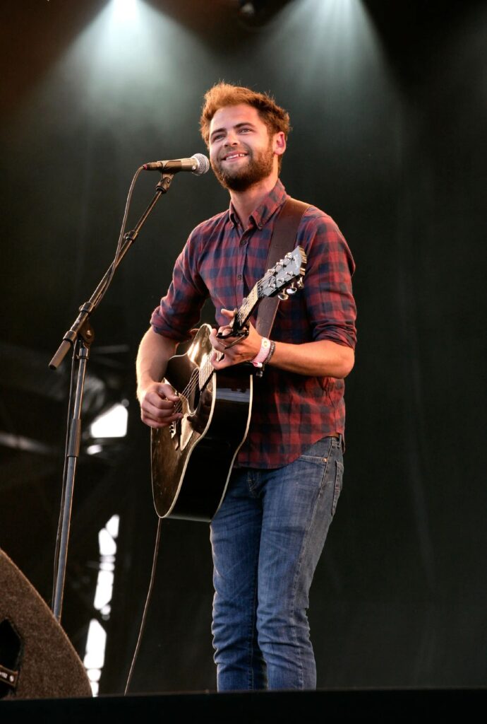 passenger Leighton Mixon