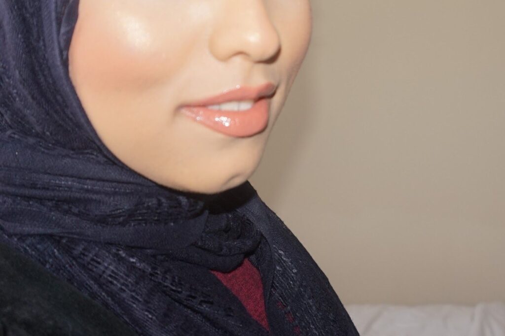 Mastering the "No Makeup Look" with CoverGirl