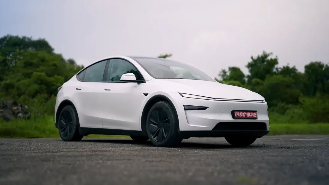 The Tesla Model S: A Glimpse into the Future-Forward Pioneer
