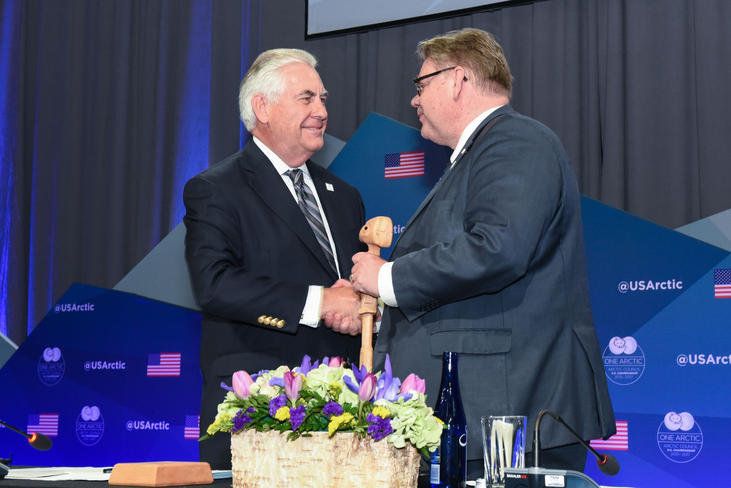 Leaders Outline Expectations and Dynamics Ahead of Alaska Talks