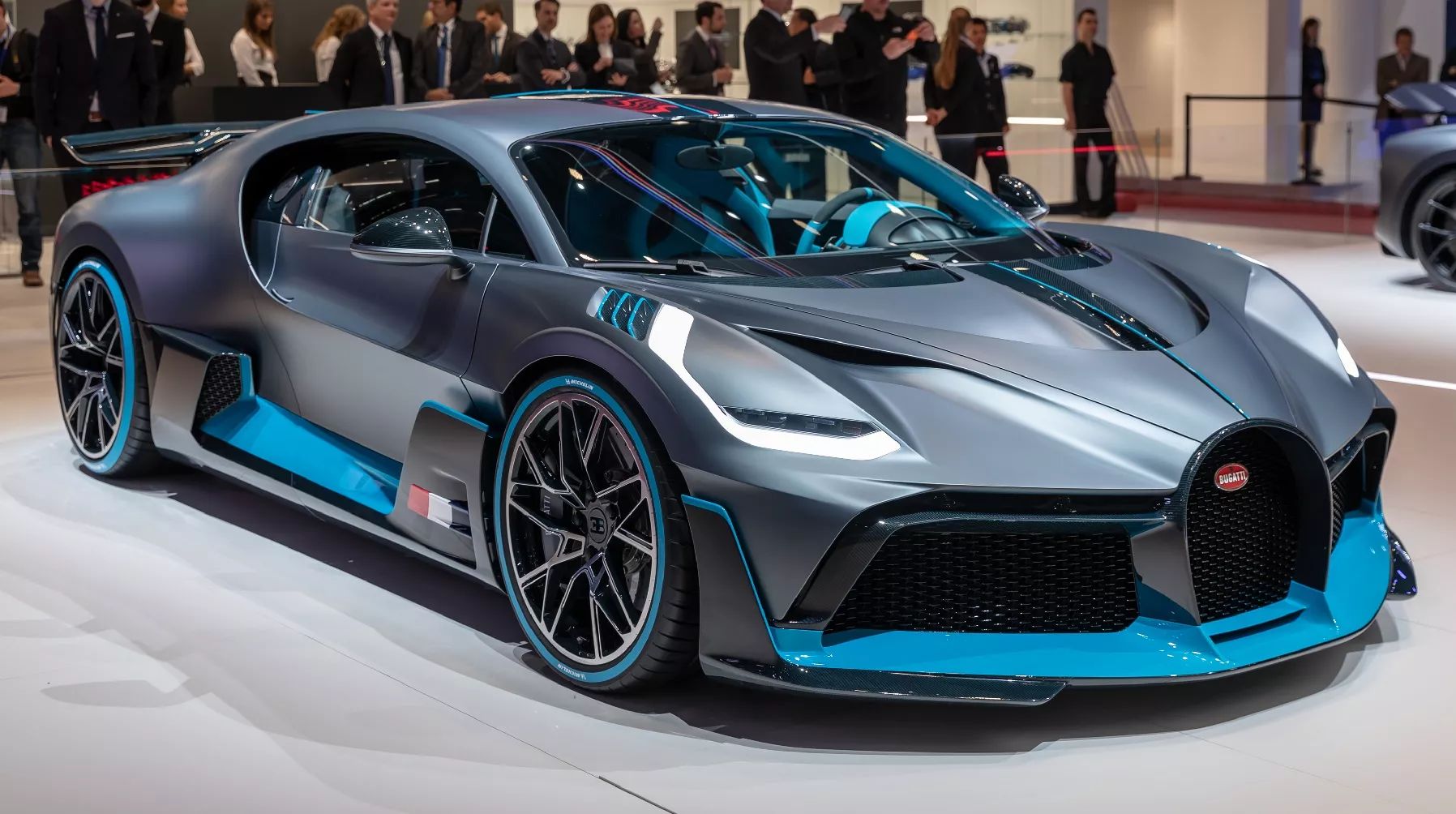 Automotive Echoes: The Coolest Cars That Burned Bright For Just One Year