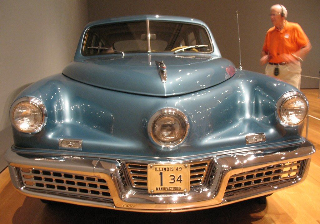 Pop-Out Windshield (Tucker Model 48)