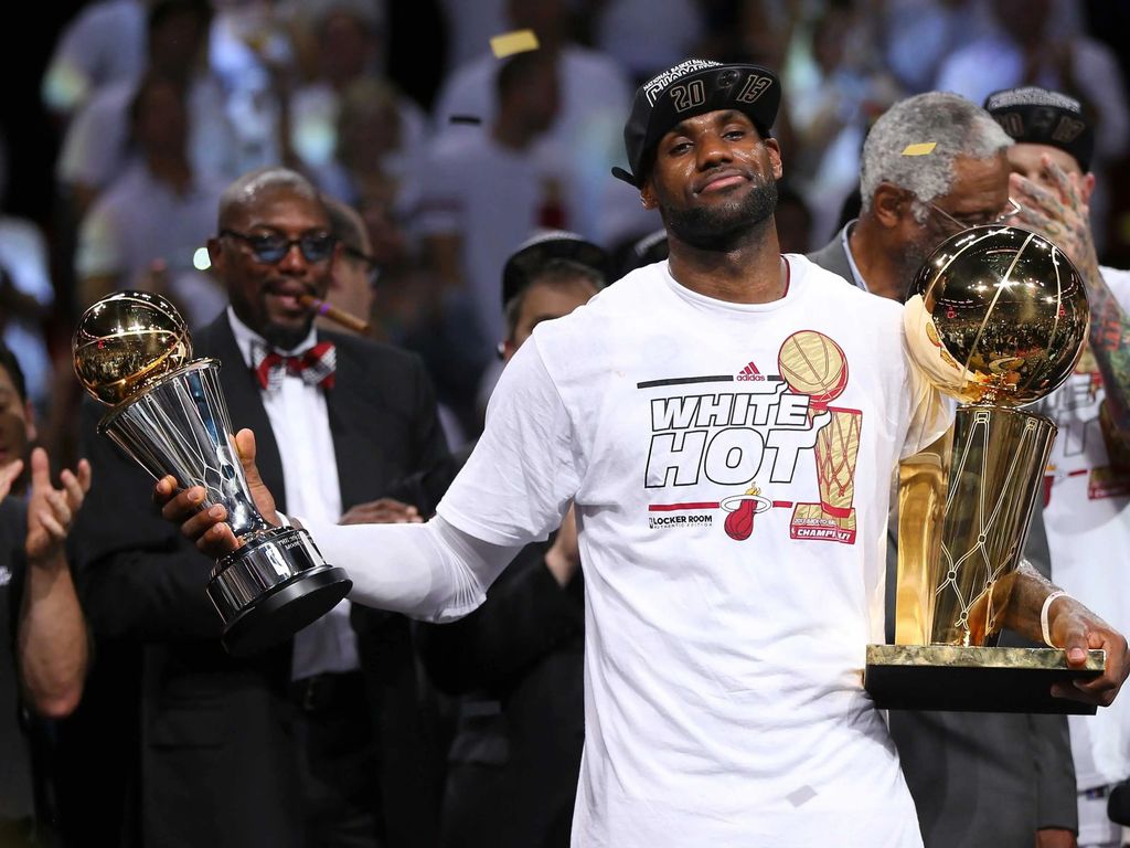 LeBron James’ Billion-Dollar Driveway: A Deep Dive into the NBA Champion’s Curated Car Collection