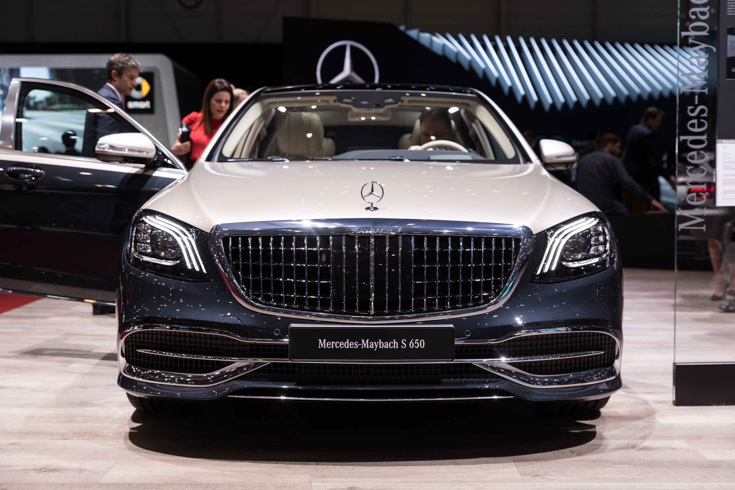 The Mercedes S-Class: A Symphony of Comfort and Cutting-Edge Technology