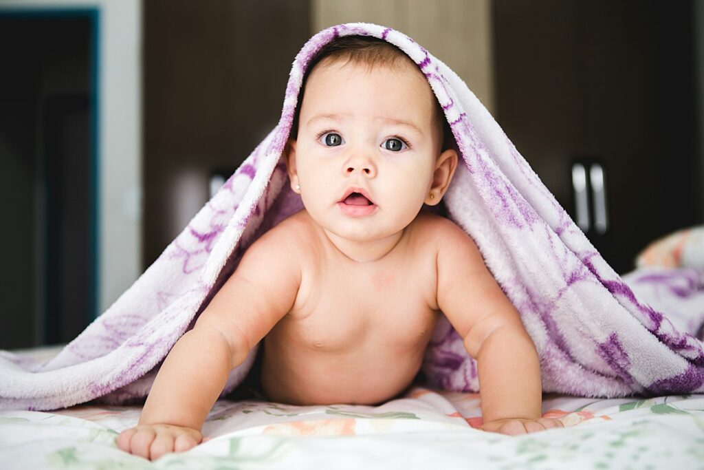 Your Baby’s First Year: A Comprehensive Insider’s Guide to Milestones, Growth, and Support
