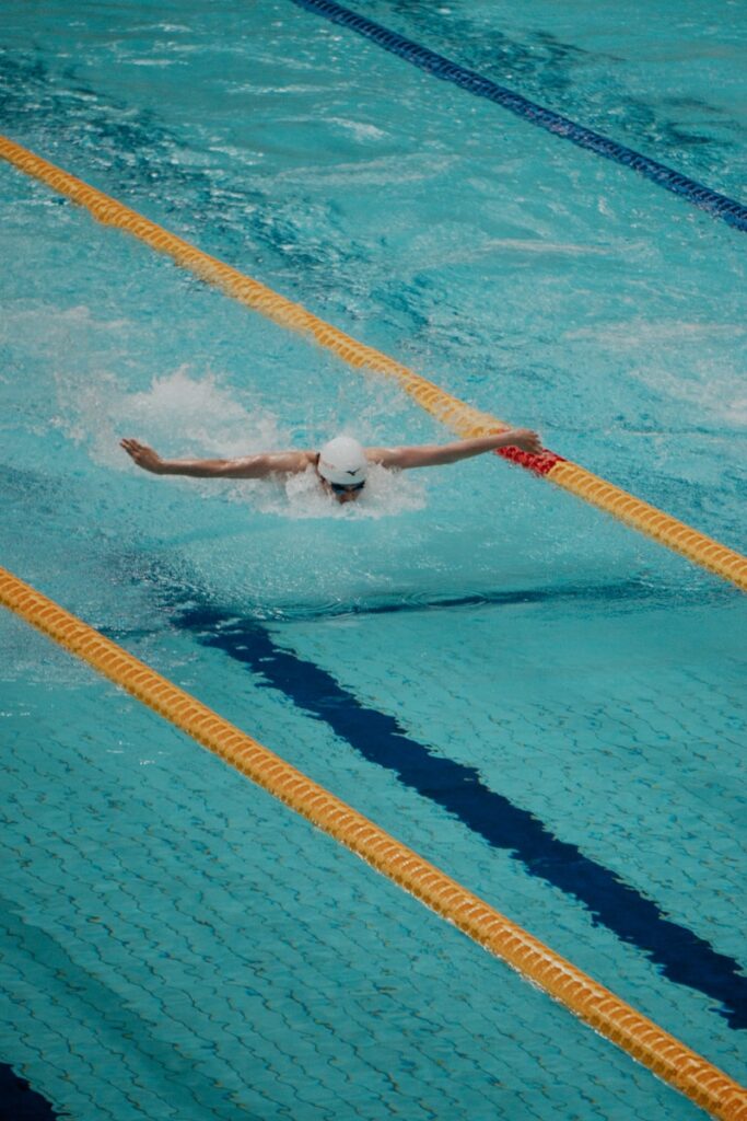 China’s Twelve-Year-Old Swimming Sensation: A Rising Tide of Talent Meets a Current of Caution