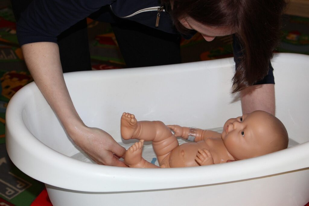 child, doll, bath, childbirth, pregnancy, mother came, training, childbirth, childbirth, childbirth, childbirth, childbirth, pregnancy, pregnancy, pregnancy