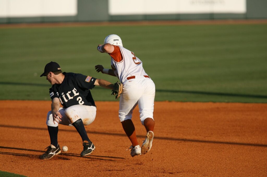 baseball, second baseman, college baseball, runner, hit, play at second, infielder, sport, baseball game, competition