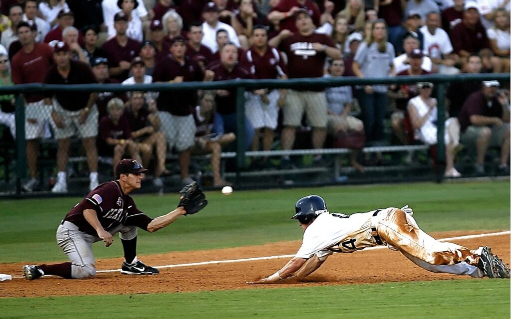 baseball, third base, play at third, diving into third, third baseman, runner, play, athlete, game, infield, sport, dirt, horizontal, action, athletics, baseball player, college baseball, spectators, baseball, baseball, baseball, baseball, baseball, baseball player