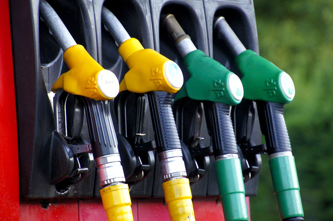 Road Warrior’s Ultimate Guide: Unmasking 7 Gas-Saving Myths and Unlocking 7 Proven Strategies to Slash Your Fuel Bill by 20%