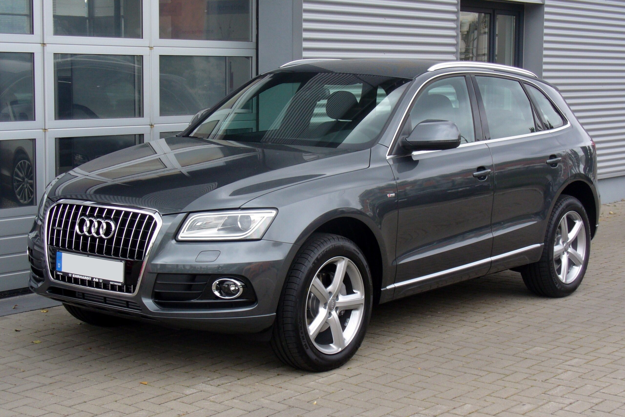 Is the 2025 Audi Q5 Still the Best for Small Luxury Buyers? An In-Depth Car and Driver Review Is the 2025 Audi Q5 Still the Best for Small Luxury Buyers? An In-Depth Car and Driver Review