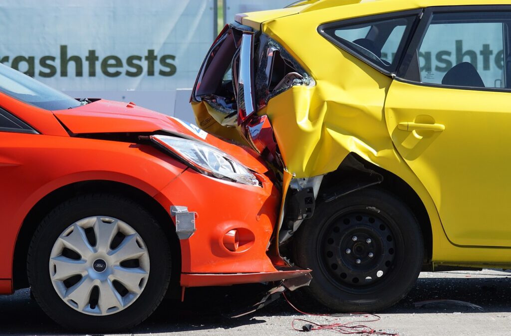 crash test, collision, rear-end collision, 60 km h, diversion, liability, insurance, mobile, smartphone, car insurance, claim, insurance, insurance, insurance, insurance, insurance, car insurance, car insurance
