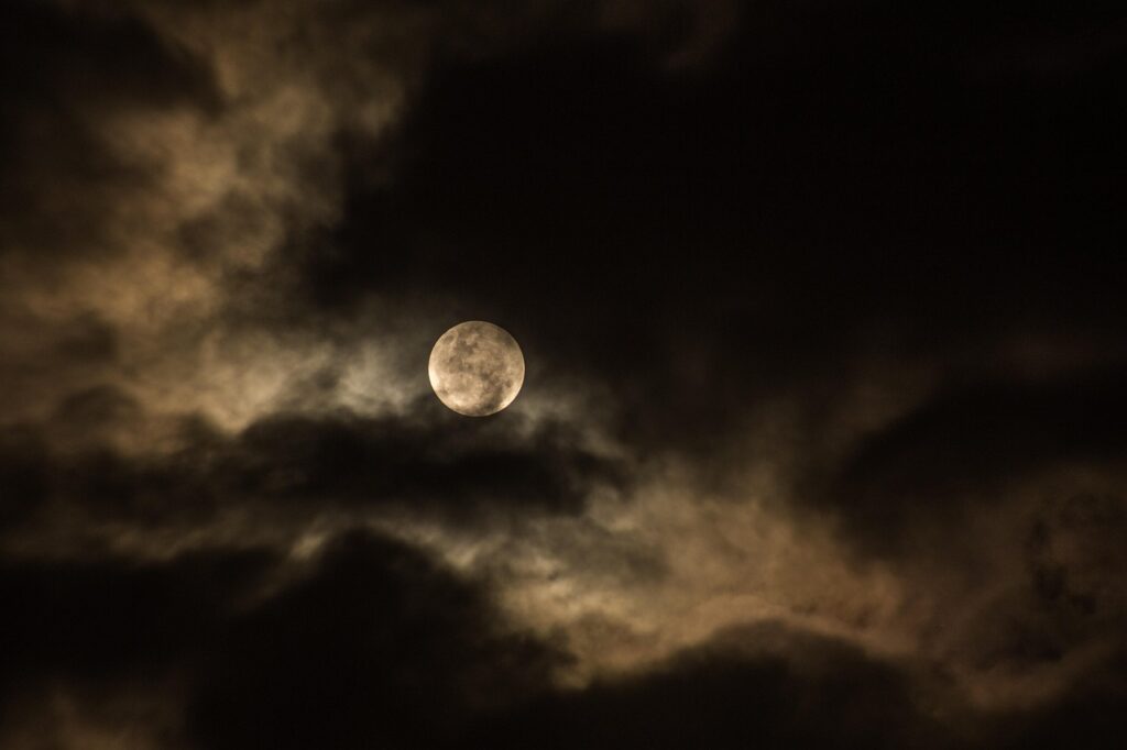 cloudy, dark, full moon, nature, luna, moon, night, sky, moonlight, lunar, dark clouds, clouds, cloudy sky, night sky