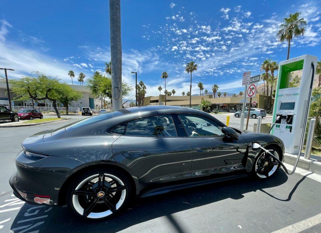 Beyond the Current Charge: Unpacking the Global Race to Engineer the Next Generation of Longer-Lasting EV Batteries