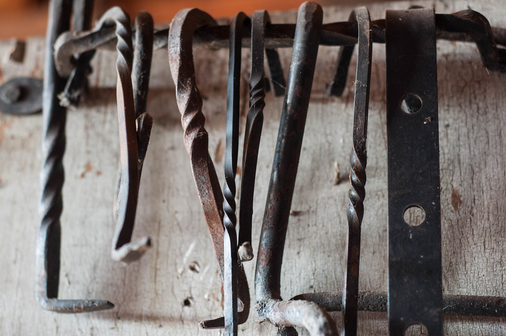 The Unsung Hero in Your Trunk: Why a Crowbar is Your Car’s Most Essential Emergency Tool