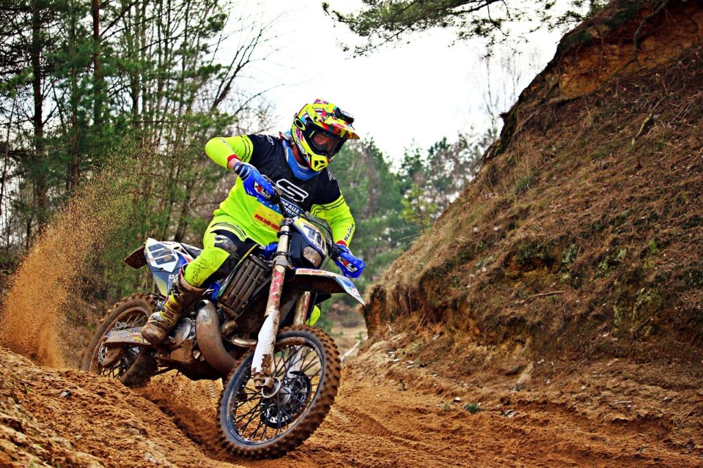 motorcycle, enduro, motocross, dirtbike, motorsport, run, motocross riding, cross, sand, racing, motorcycling, terrain, enduro, motocross, motocross, motocross, motocross, dirtbike, dirtbike, dirtbike, dirtbike, dirtbike