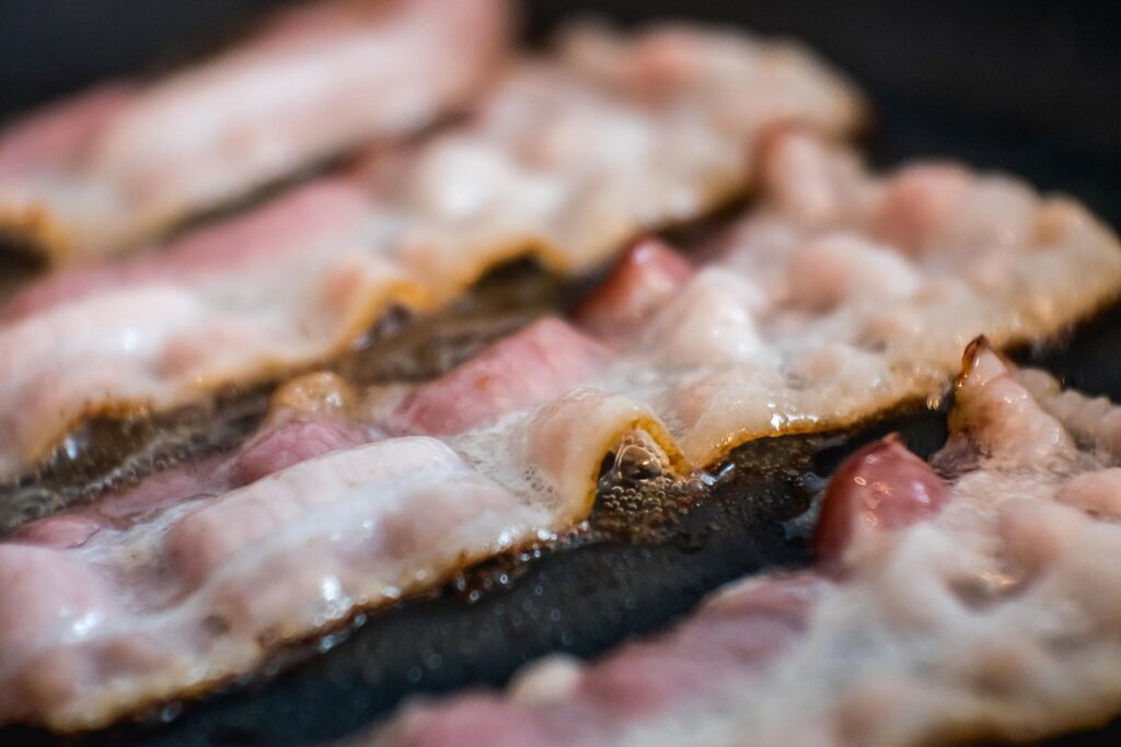 sizzling, hot, bacon, pieces, food, tasty, eating, fried, cooking, slices, calories, ham, breakfast, closeup, crispy, delicious, meat, pork, fatty, oil, brown cooking, brown meat, brown eating, brown breakfast, bacon, bacon, bacon, bacon, bacon