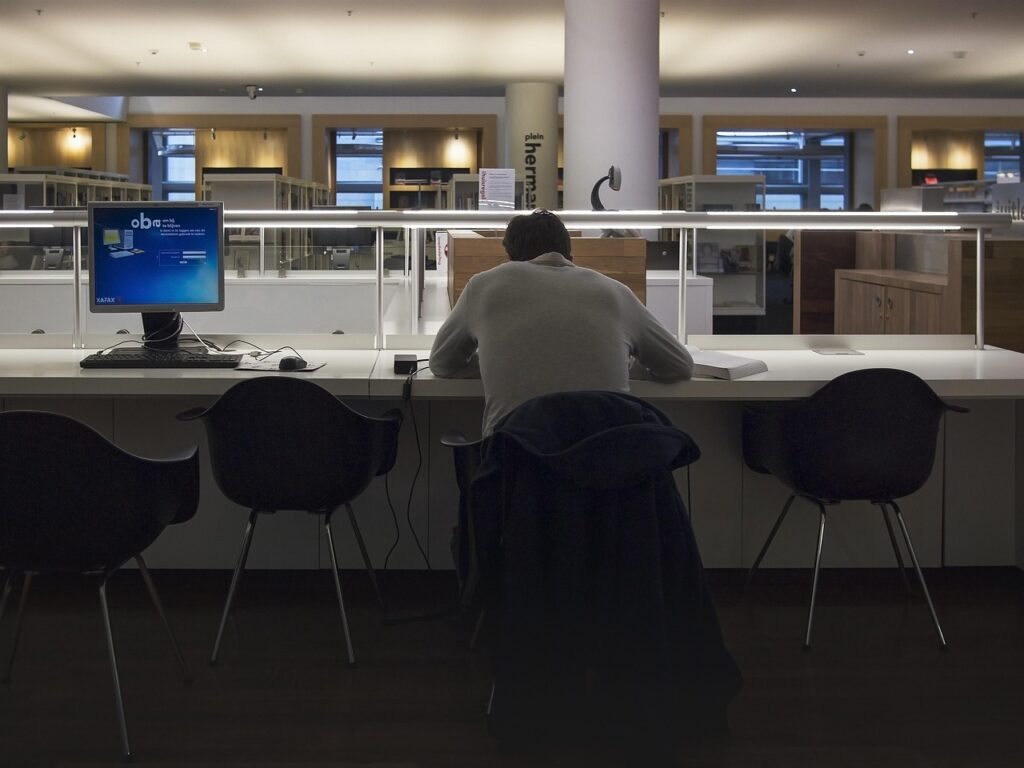 oba, open library, man, guy, working, office, co-working, library, city, interior, lights, late, evening, work late, workaholic, indoor, public space, open office, amsterdam, ducth, nederland, netherlands, work late, workaholic, workaholic, workaholic, workaholic, workaholic