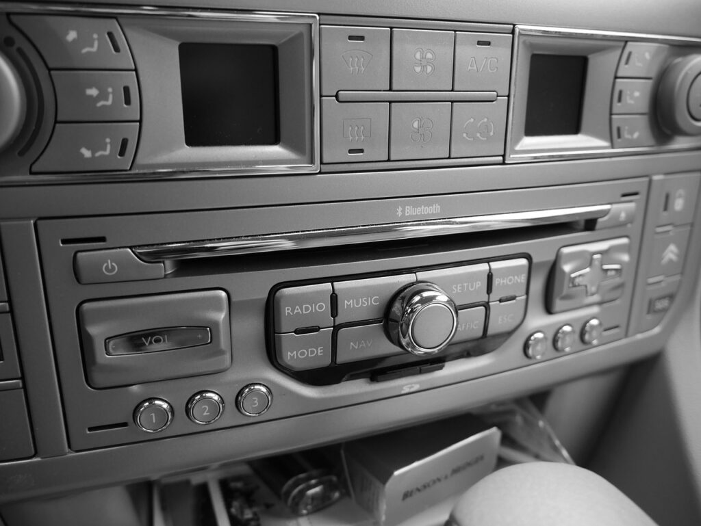 car radio, radio, music system, auto music system, cd player, audio system, sound system, on-board computer, automobile, dashboard, car radio, car radio, car radio, car radio, car radio, cd player, cd player, cd player