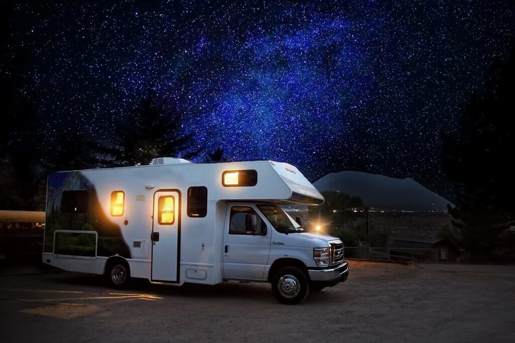 rv, camper, night, camping, adventure, outdoor, campsite, travel, caravan, vacation, trailer, motorhome, camp, evening, nature, journey, campground, summer, caravaning, holiday, traveler