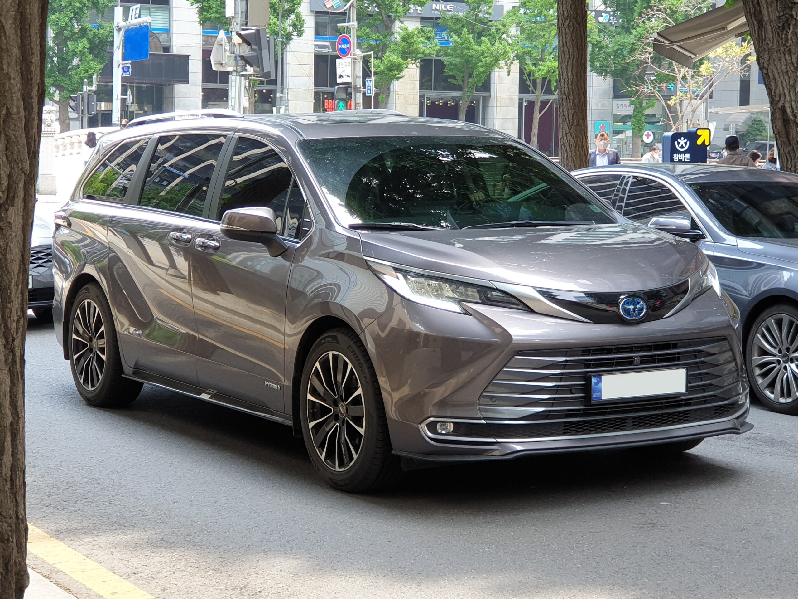 Toyota Sienna Hybrid