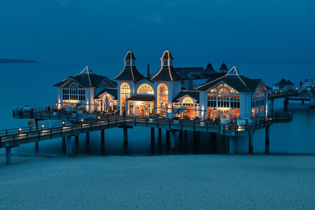 resort, beach, seaside resort, restaurant, sea bridge, nature, sellin, baltic sea, rügen, architecture, pier