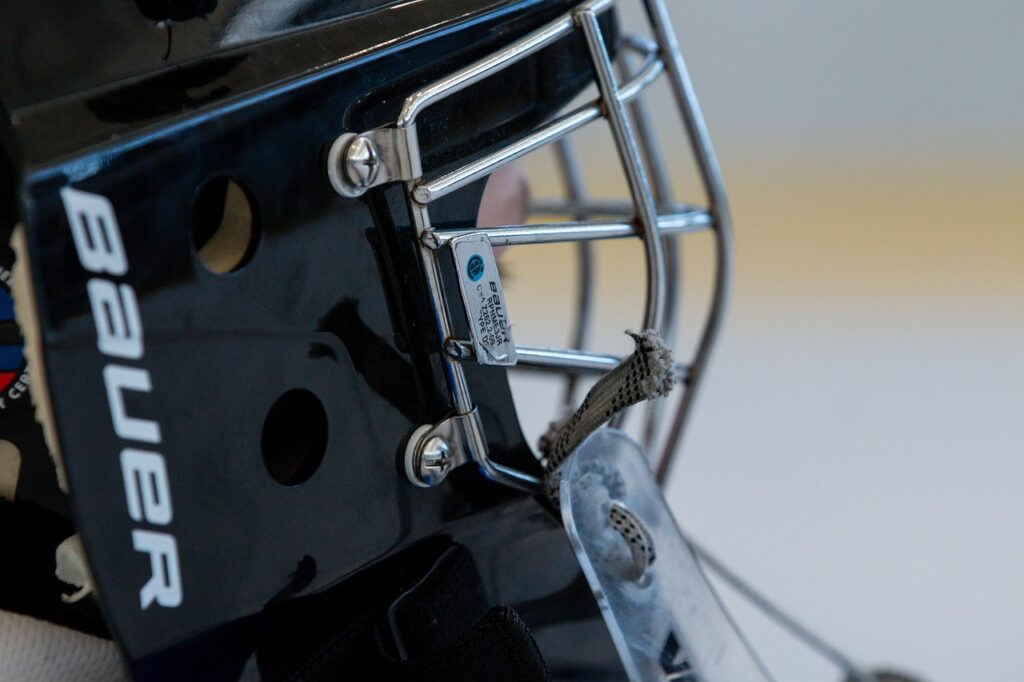 ice hockey, helmet, sports, team, goalkeeper, puck, mask, competition, equipment, goaltender, ice cream, protection, action, skate, goalie, ice age, active, skater, to play, players, ice hockey, ice hockey, ice hockey, puck, goaltender, goalie, goalie, goalie, goalie, goalie