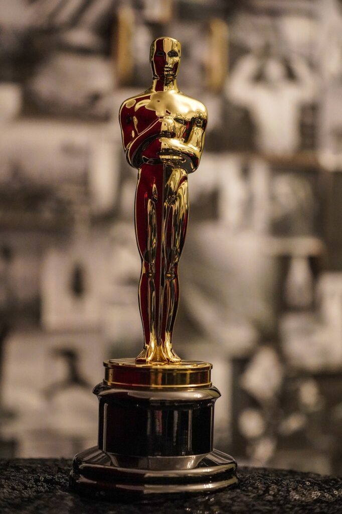 Mic Drop or Misfire? 15 Oscar Moments That Show How the Academy Keeps the Speeches (and Show) On Track