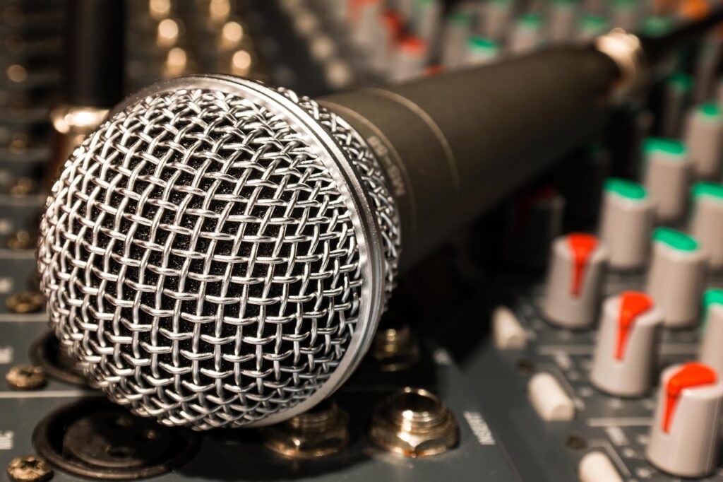 microphone, mixer, cable, microphone cable, singing, to sing, amplifier, amp, power mixer, controller, audio, music, sound studio, teacher's desk, sound, studio, music system, poti, music studio, vocal microphone, microphone, microphone, microphone, microphone, microphone, singing, singing, music, studio, music studio