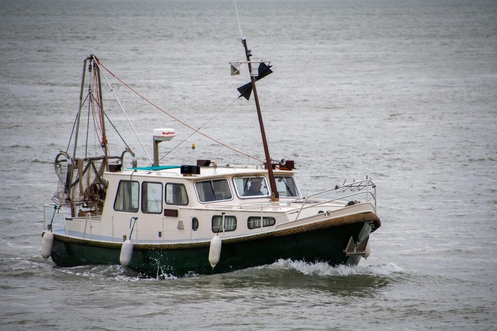 boat, small boat, fishing boat, channel, waterway, boat, small boat, small boat, small boat, small boat, small boat, fishing boat, fishing boat