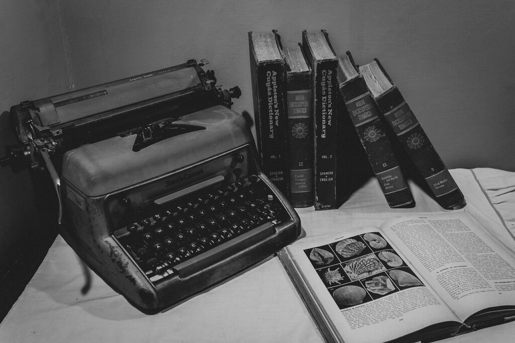 typewriter, imperial typewriter, typing, keyboard, classic, antique, office, literature, letters, history, typewriting, writer, black and white, office, history, history, history, writer, writer, writer, writer, writer