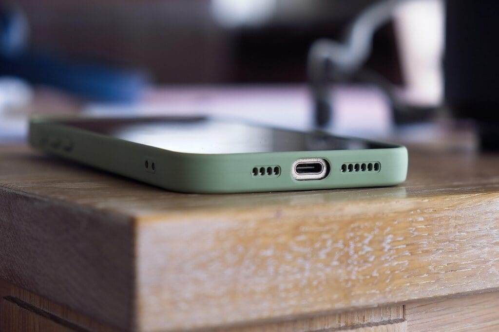Seriously, You Can Get a FREE iPhone Just by Switching Carriers! Here’s How to Grab Yours Today!