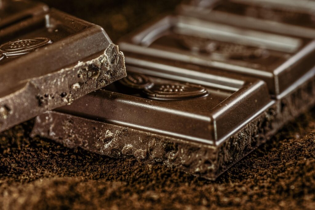 chocolate, dark, coffee, confiserie, dark chocolate, chocolatier, coffee powder, gourmet, dessert, cocoa, cocoa powder, calories, calorie bomb, confectionery, delicious, nibble, snack, specialty, cute, sweets, delicate chocolate, bitter chocolate, crunchy chocolate, coffee ground, ground coffee, chocolate pieces, close up, macro, macro shot, datailaufnahme, chocolate, chocolate, chocolate, chocolate, chocolate, dark chocolate, dark chocolate, dark chocolate