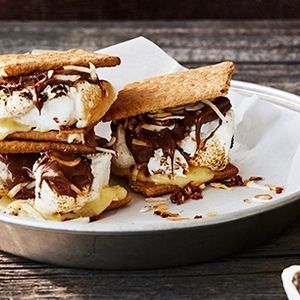 Scrumptious Canadian Nanaimo S’mores recipes